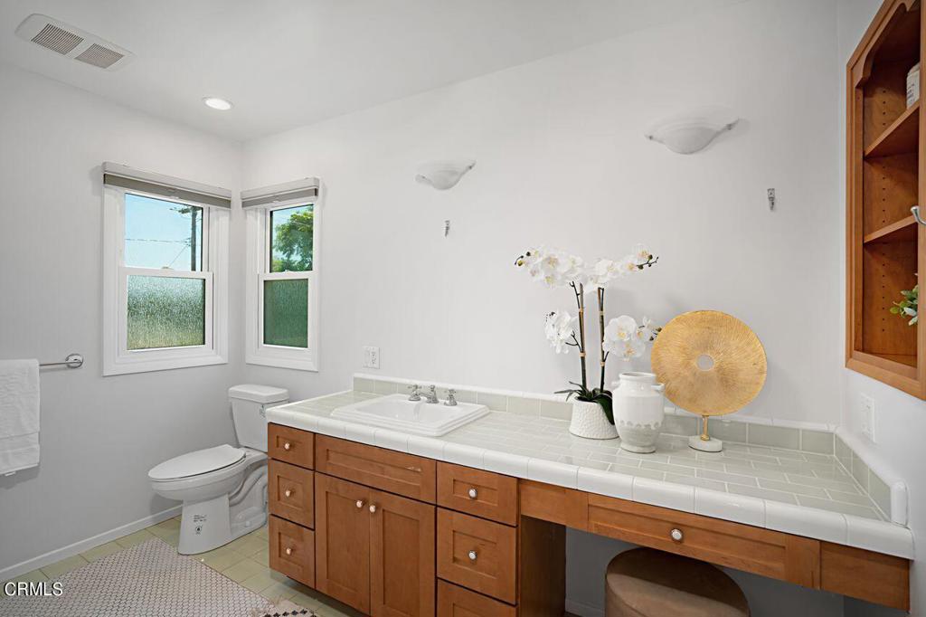 214 S San Marino Avenue