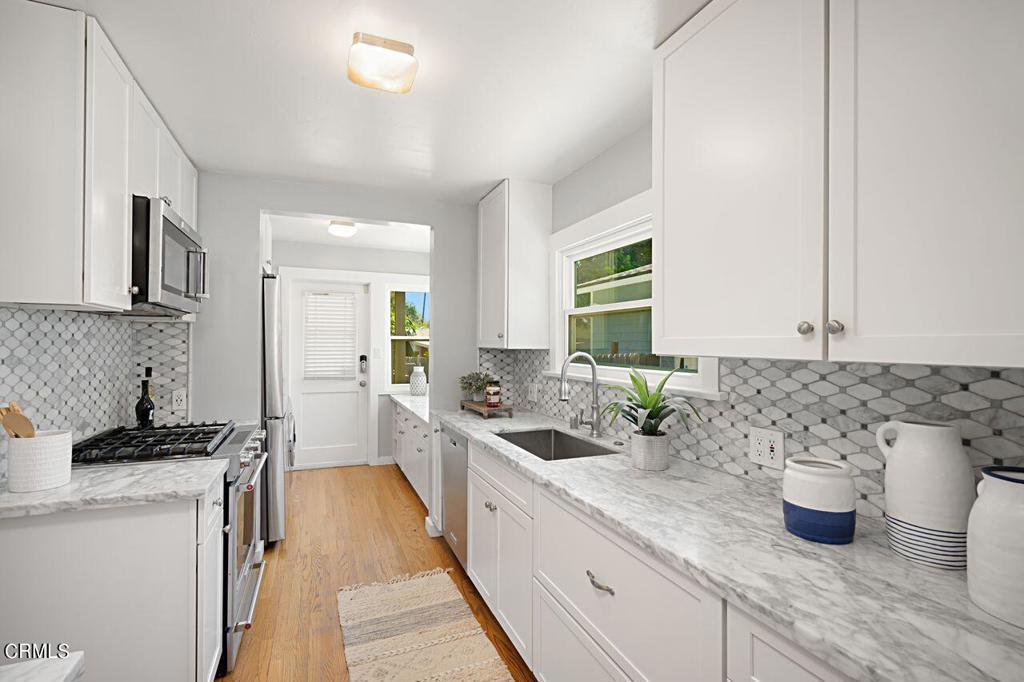 214 S San Marino Avenue