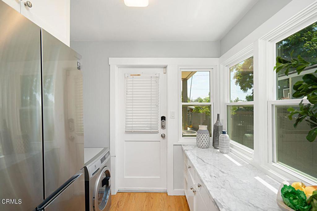 214 S San Marino Avenue