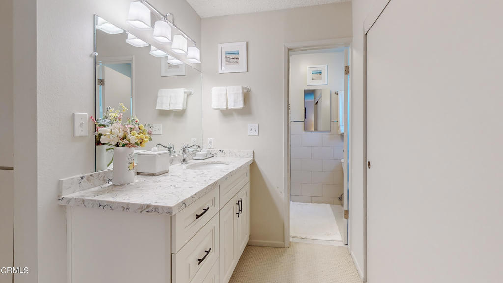 355 S Madison Avenue Unit: 226