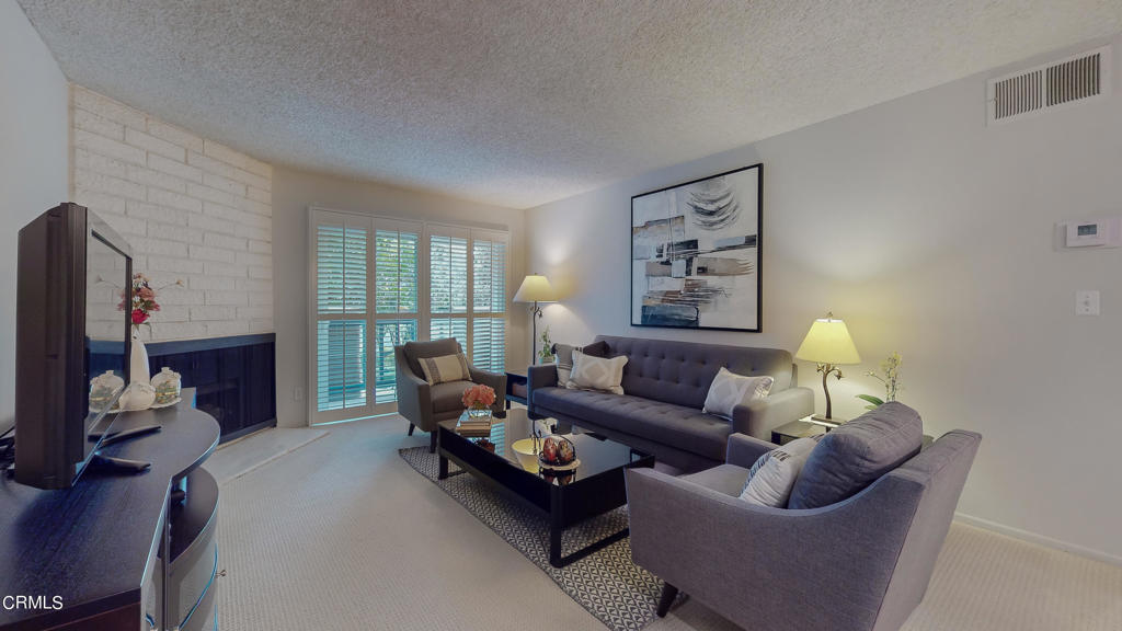 355 S Madison Avenue Unit: 226