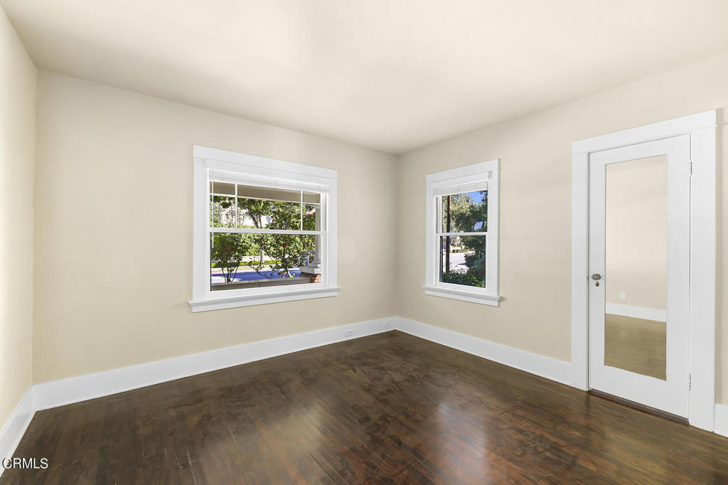 476 W California Boulevard