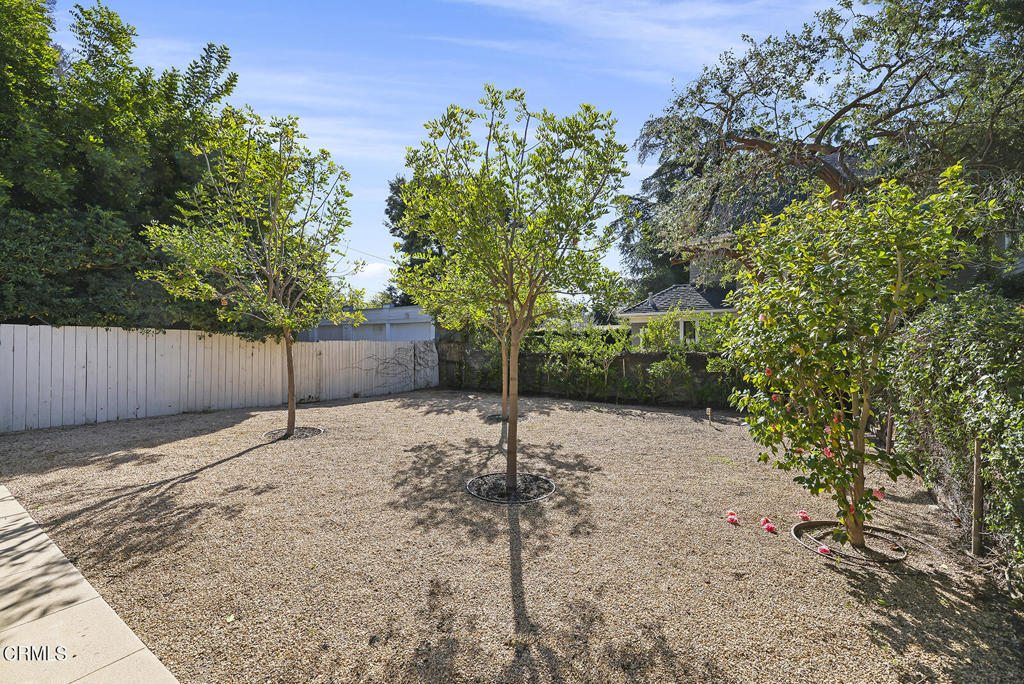 476 W California Boulevard