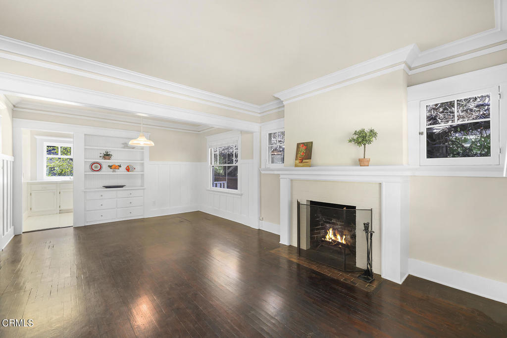 476 W California Boulevard