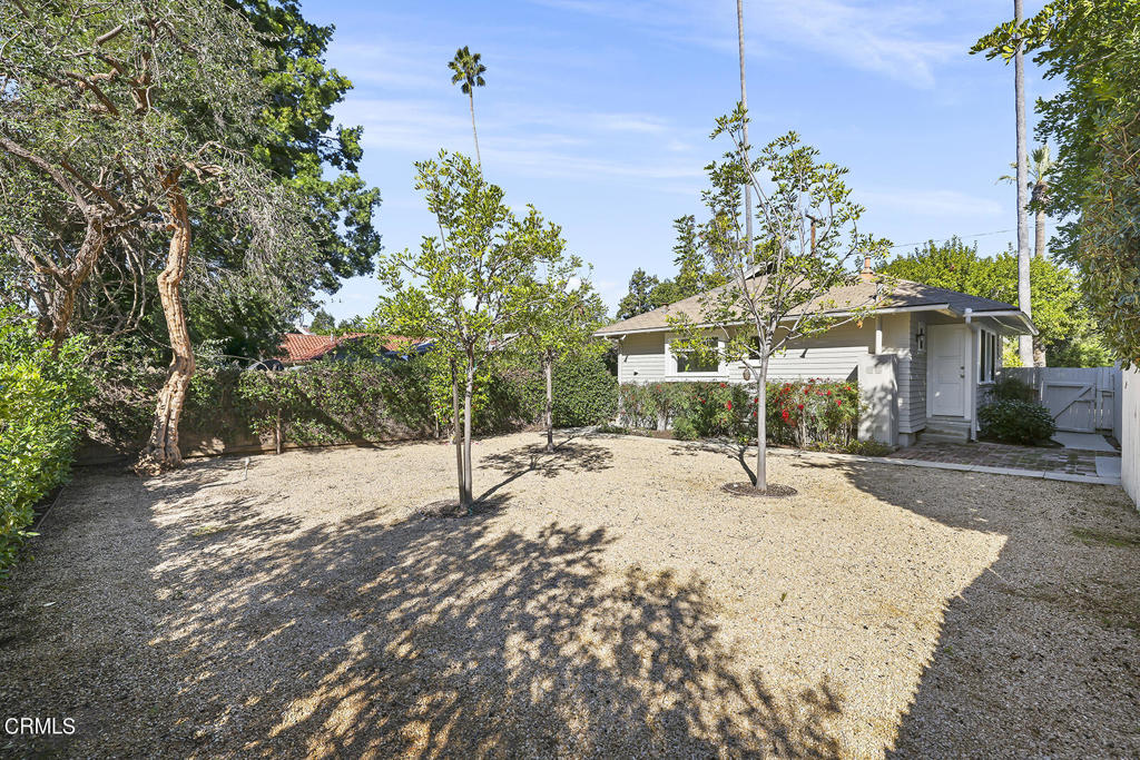 476 W California Boulevard