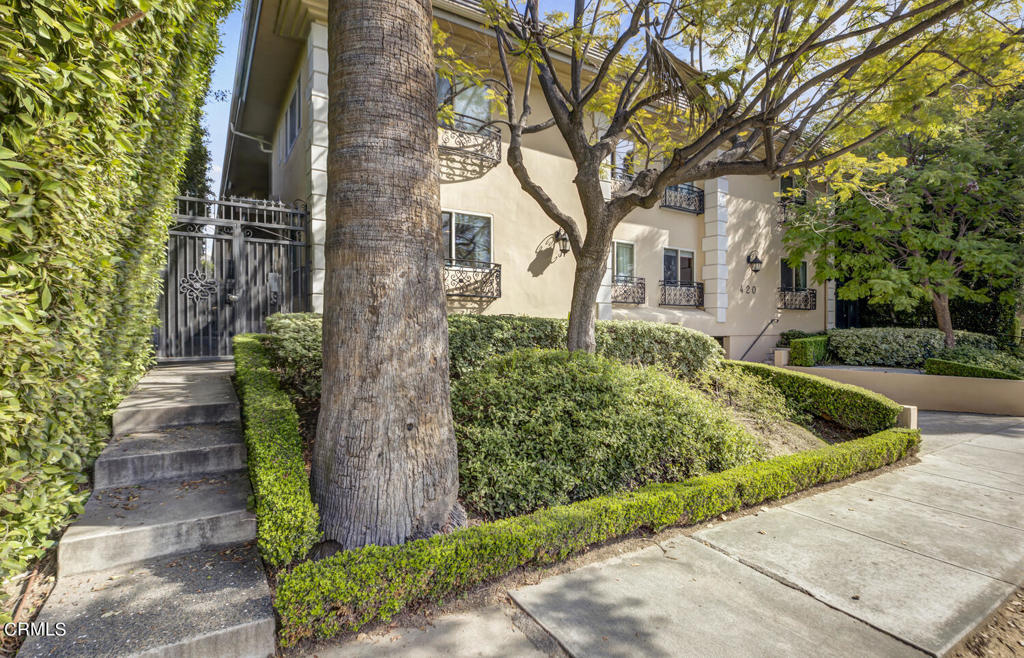 420 S Oak Knoll Avenue 6