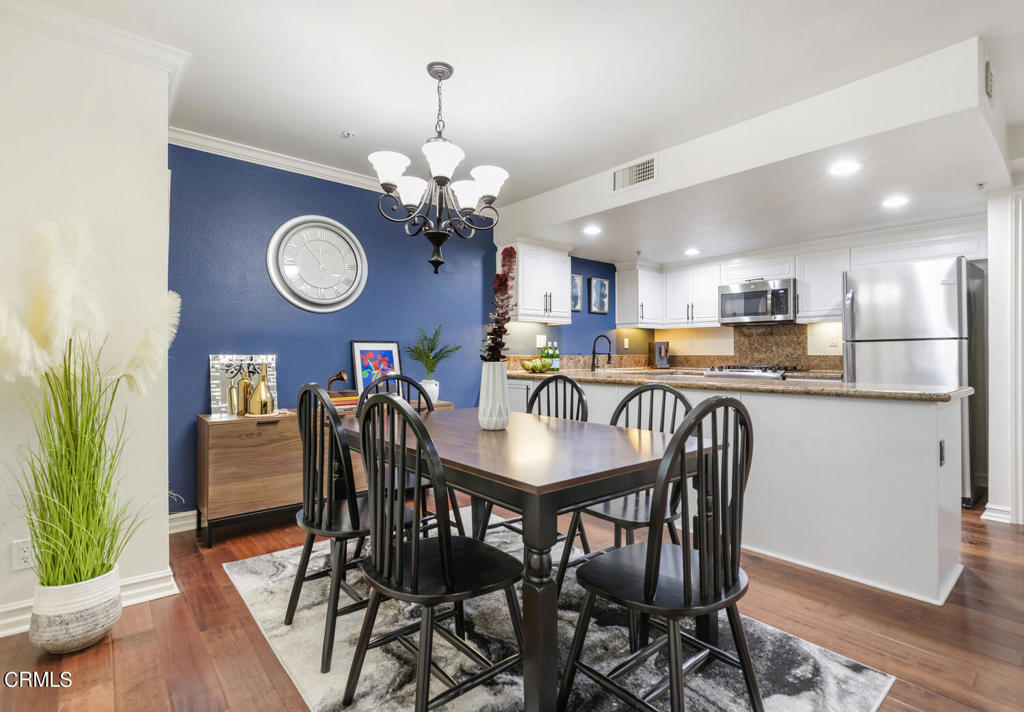 420 S Oak Knoll Avenue 6