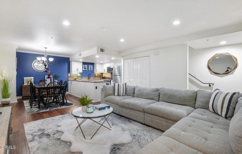 420 S Oak Knoll Avenue 6