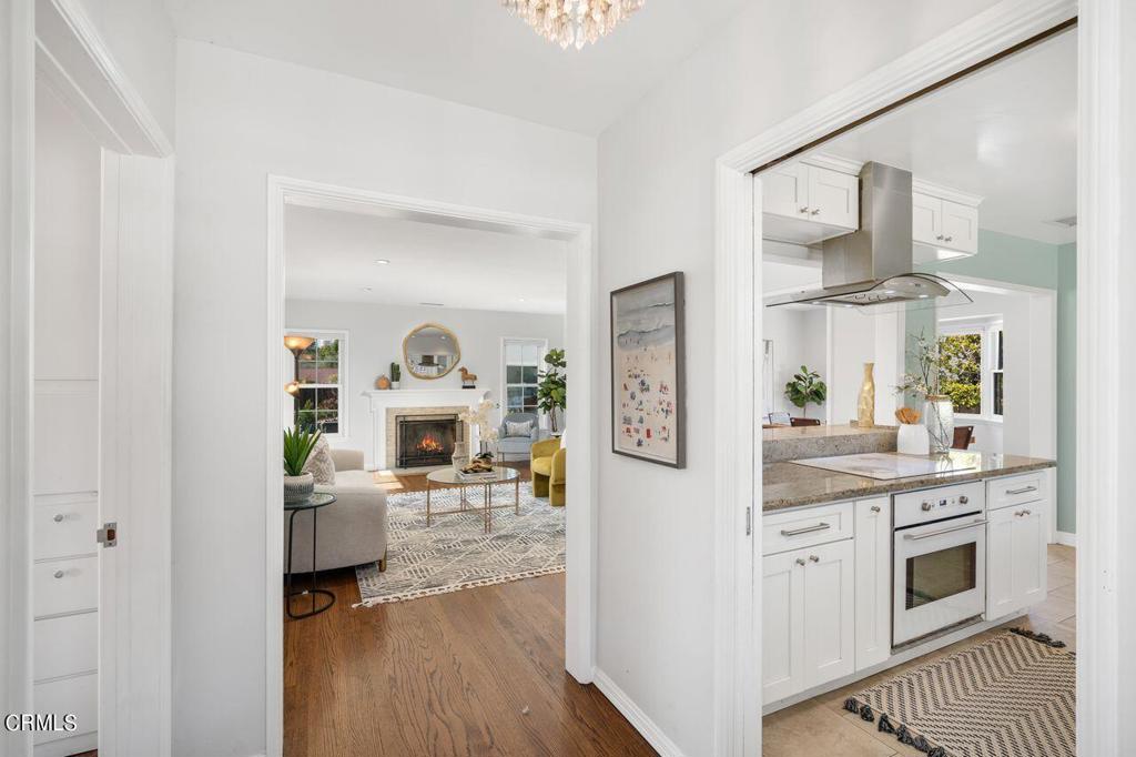 1221 S Los Robles Avenue