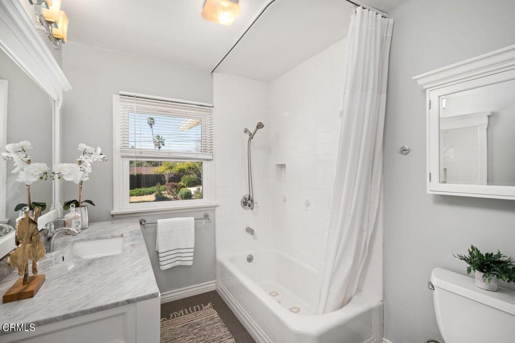 1221 S Los Robles Avenue