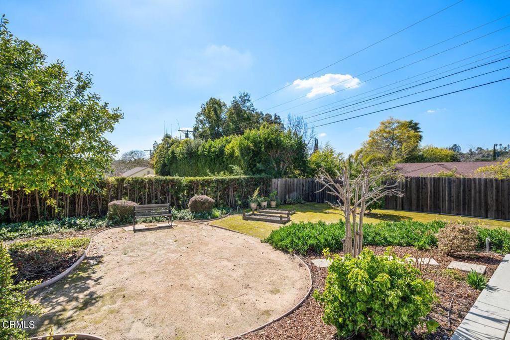 1221 S Los Robles Avenue