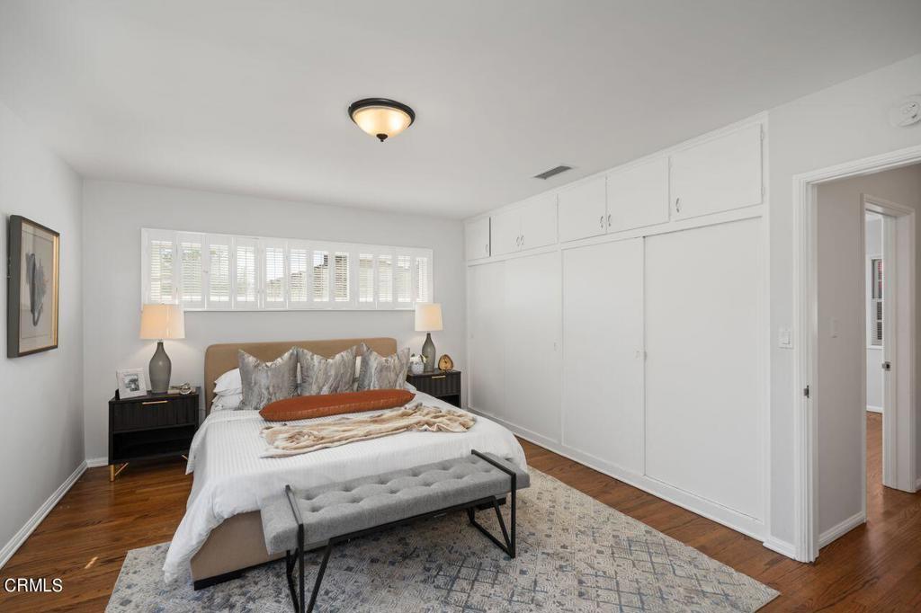 1221 S Los Robles Avenue