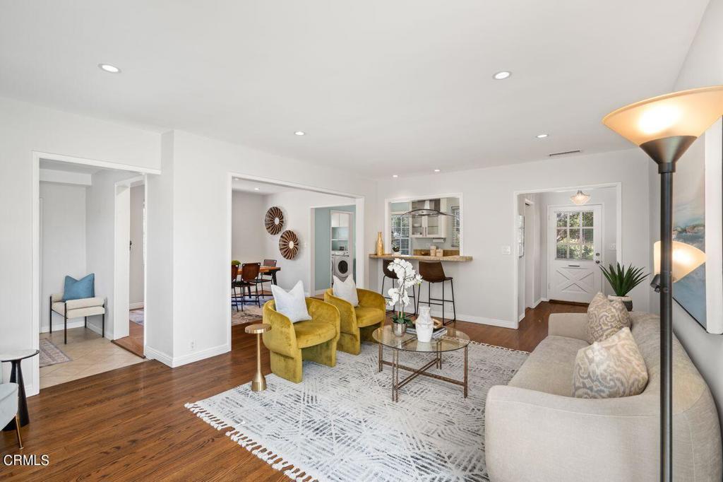 1221 S Los Robles Avenue