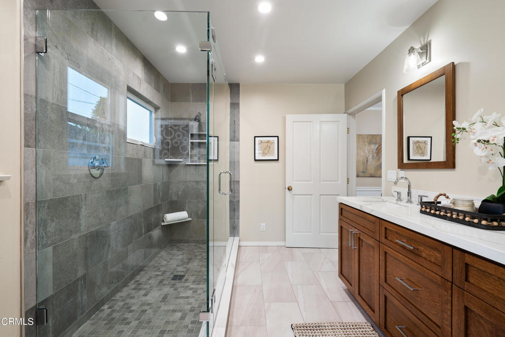 2616 Topsfield Street