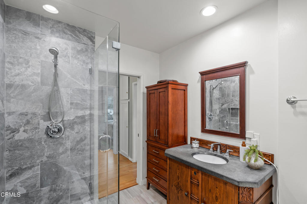 2616 Topsfield Street