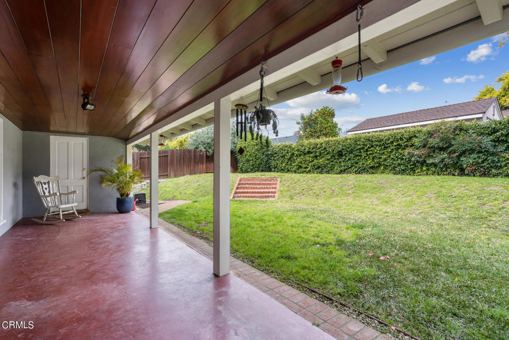 1715 E Calaveras Street