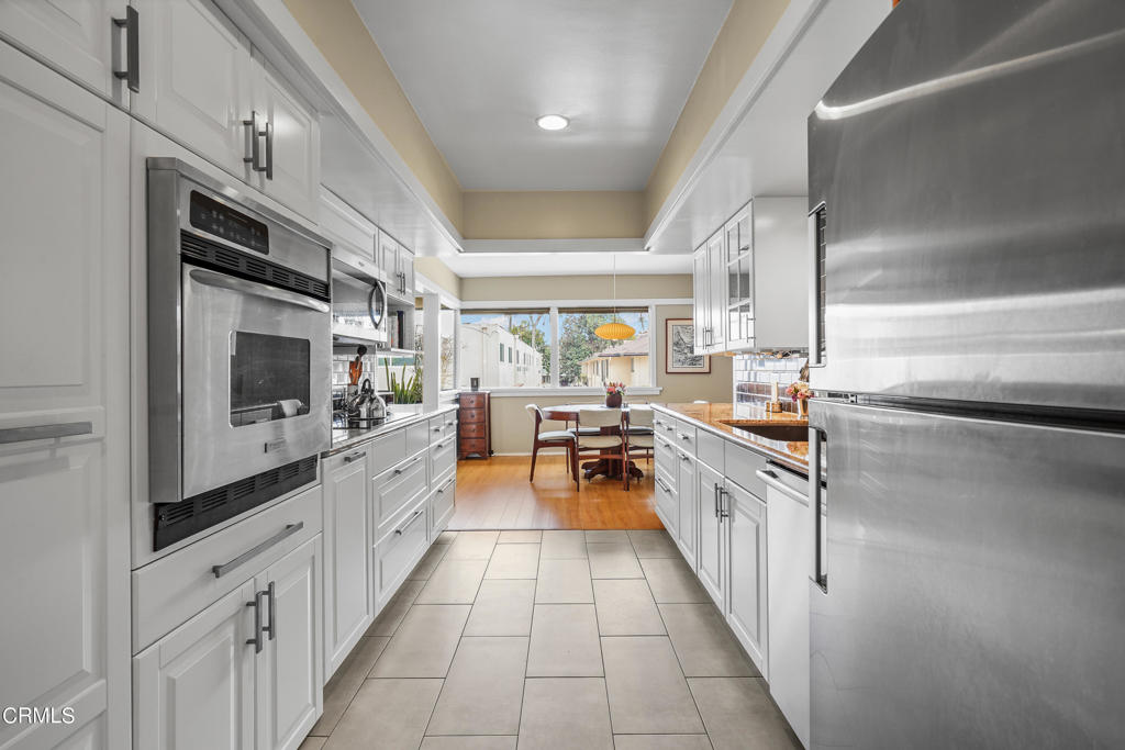 330 S Oakland Avenue 8