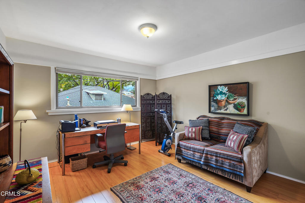 330 S Oakland Avenue 8