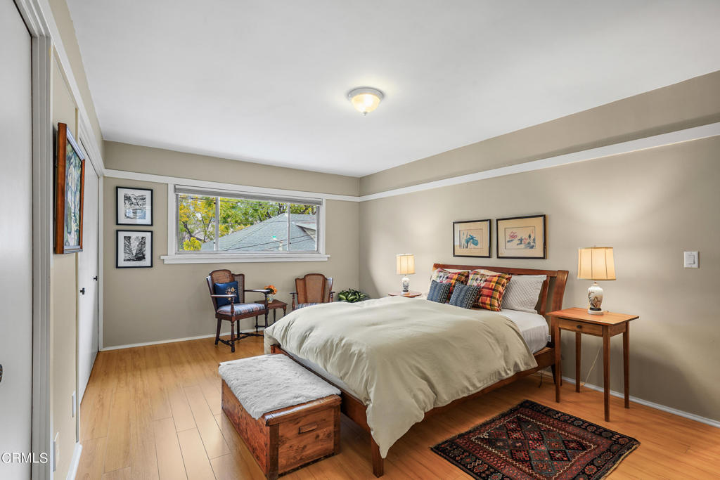 330 S Oakland Avenue 8