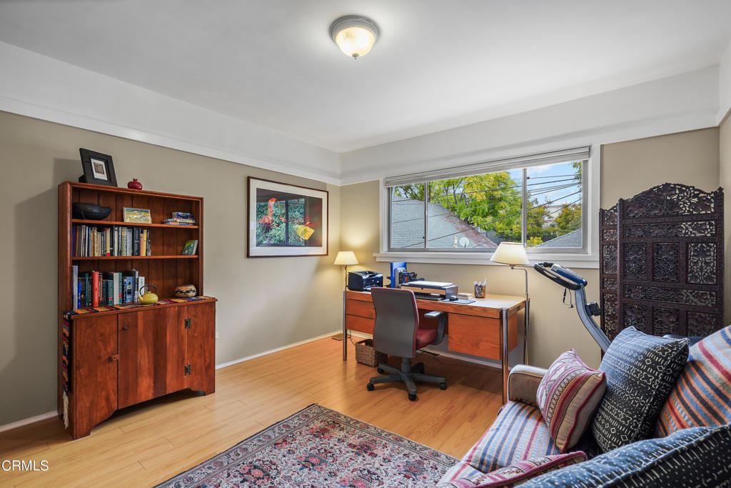 330 S Oakland Avenue 8