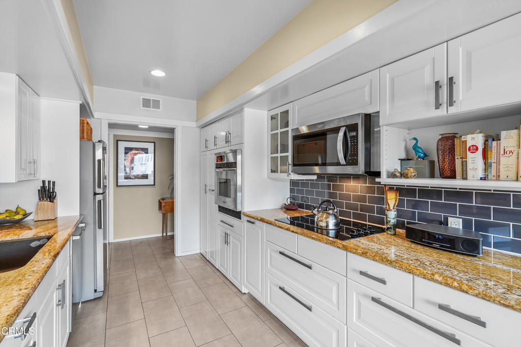 330 S Oakland Avenue 8