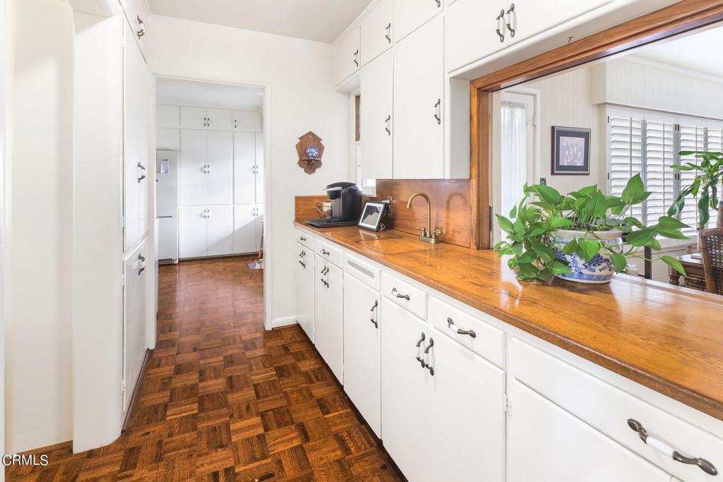 1060 San Marino Avenue