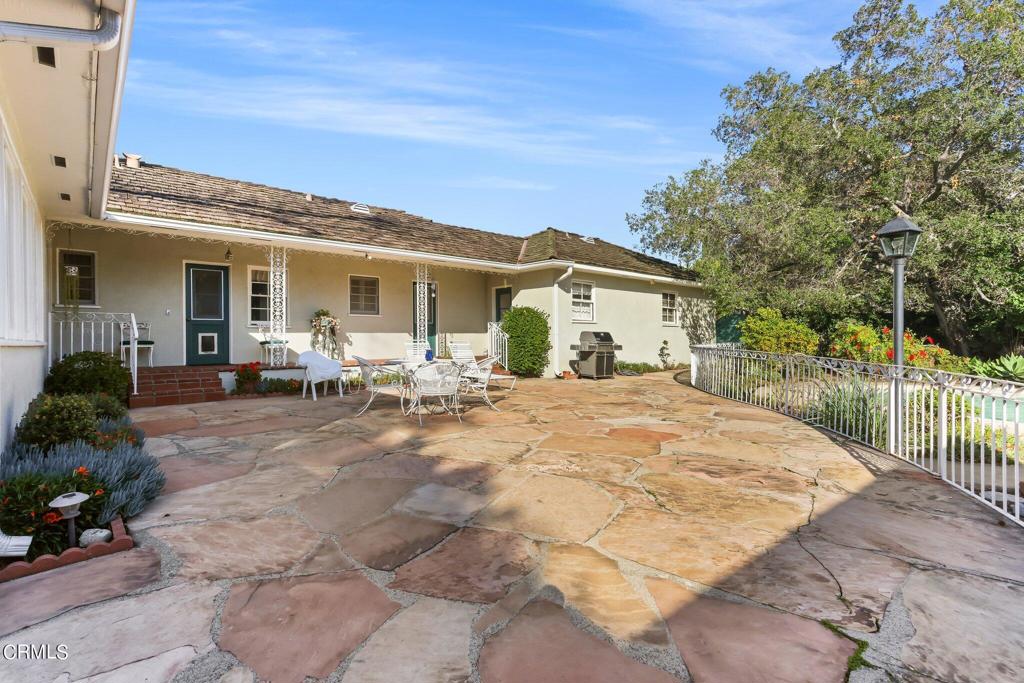 1060 San Marino Avenue