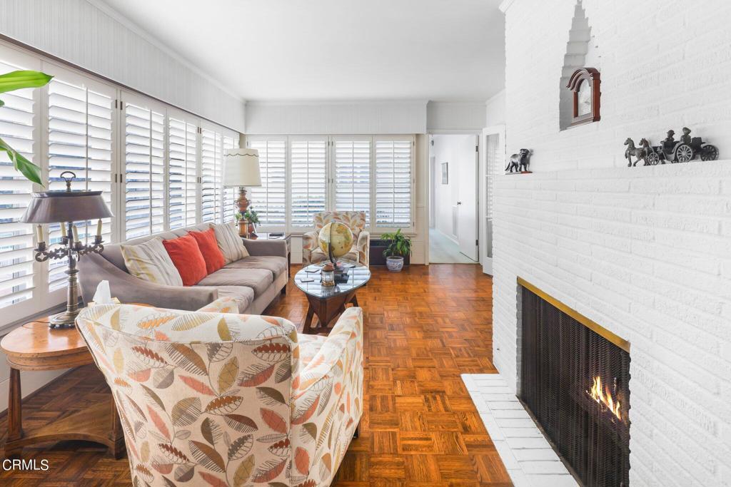 1060 San Marino Avenue