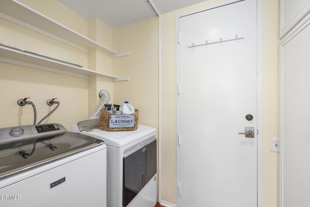 700 S Lake Avenue 220