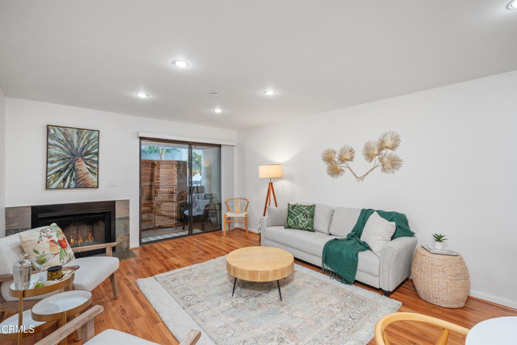 355 S Marengo Avenue 202