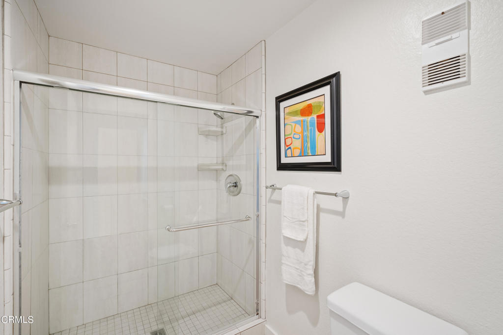 355 S Marengo Avenue 202