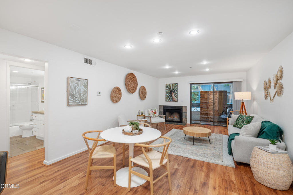 355 S Marengo Avenue 202