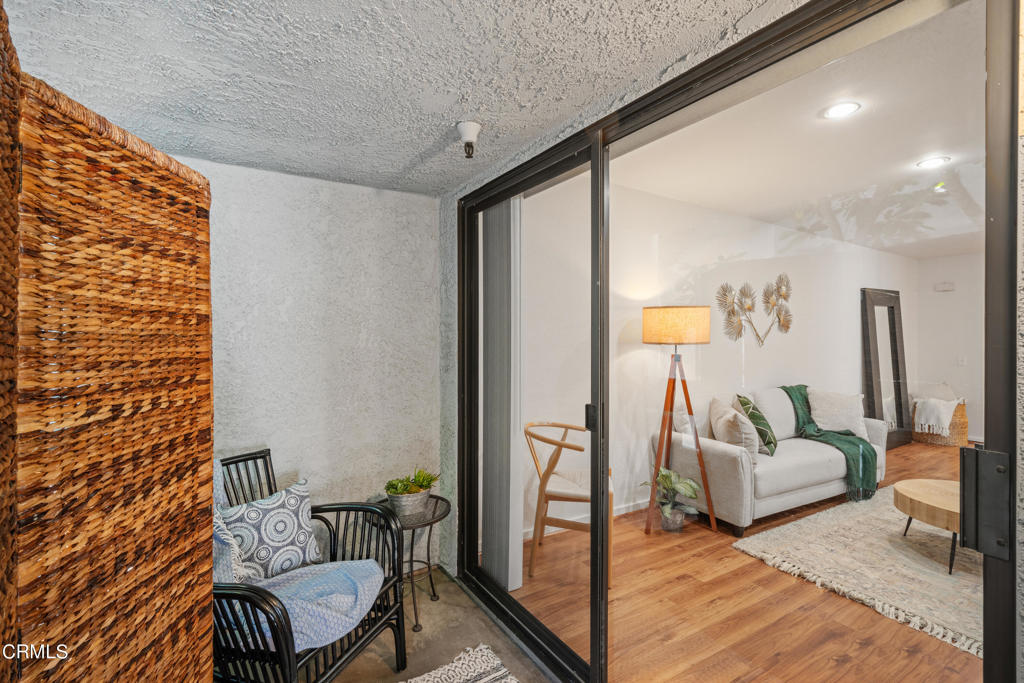 355 S Marengo Avenue 202