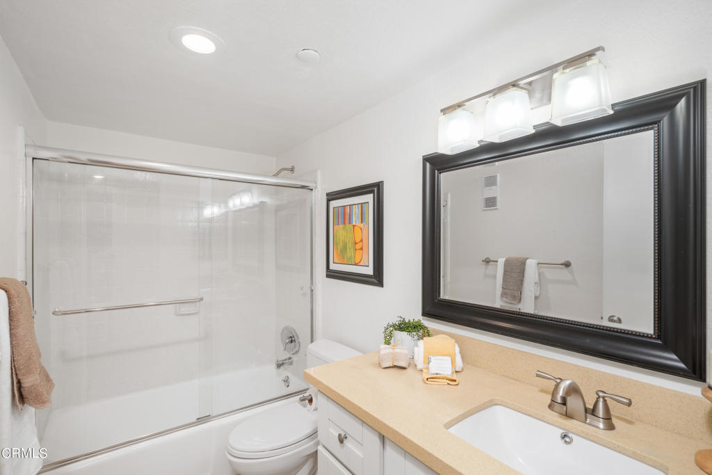 355 S Marengo Avenue 202