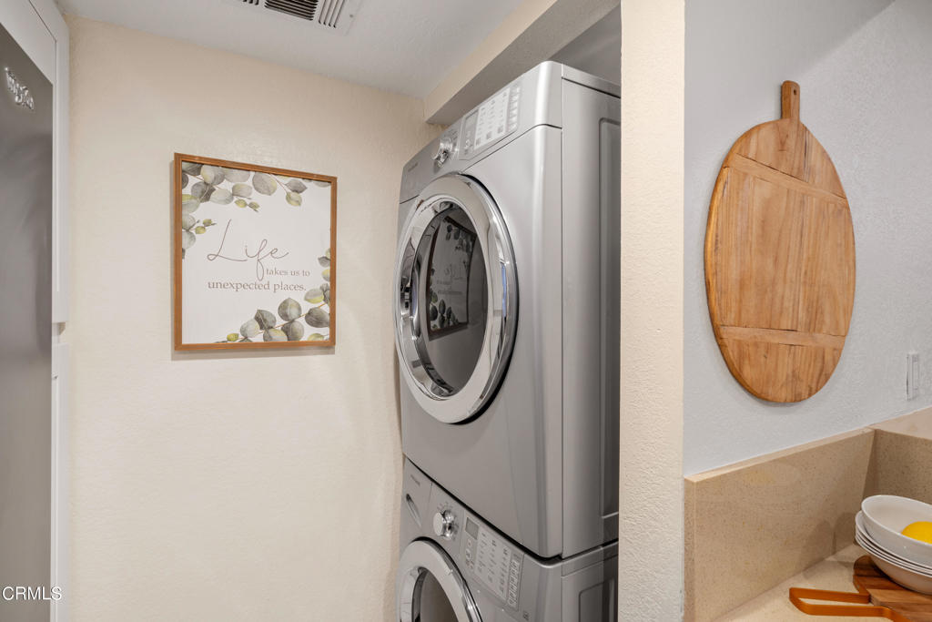 355 S Marengo Avenue 202