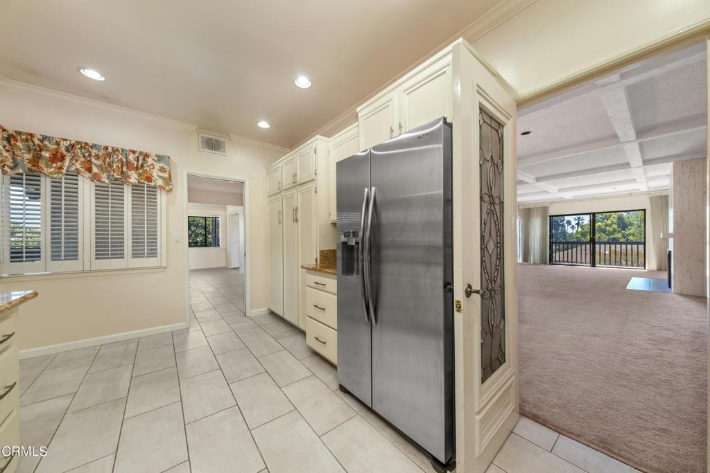 111 S Orange Grove Boulevard 309