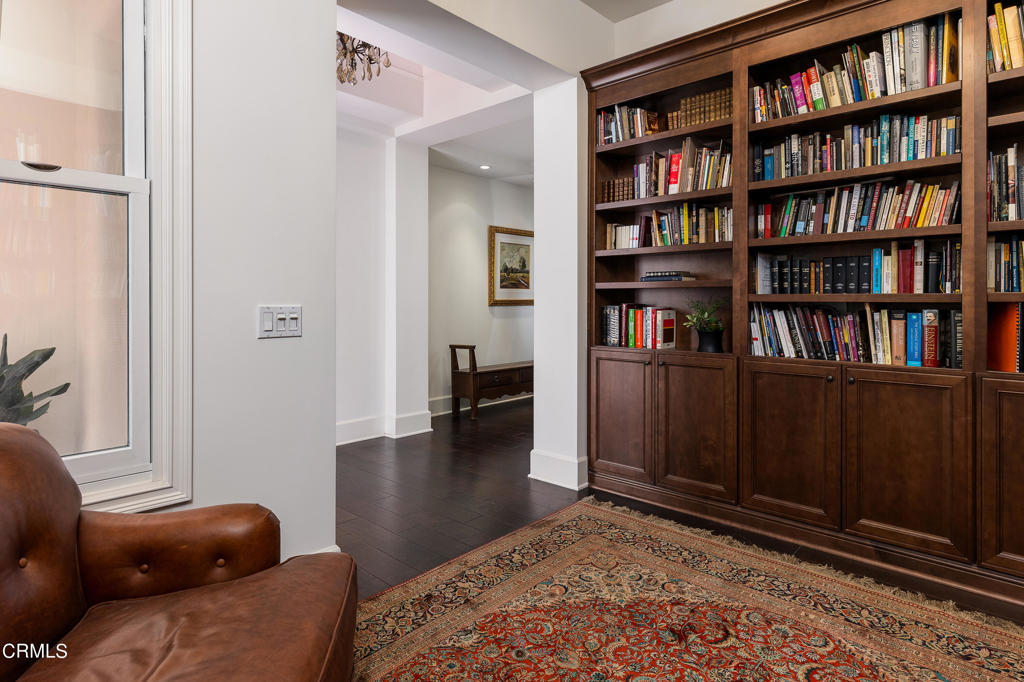 200 S Orange Grove Boulevard 207