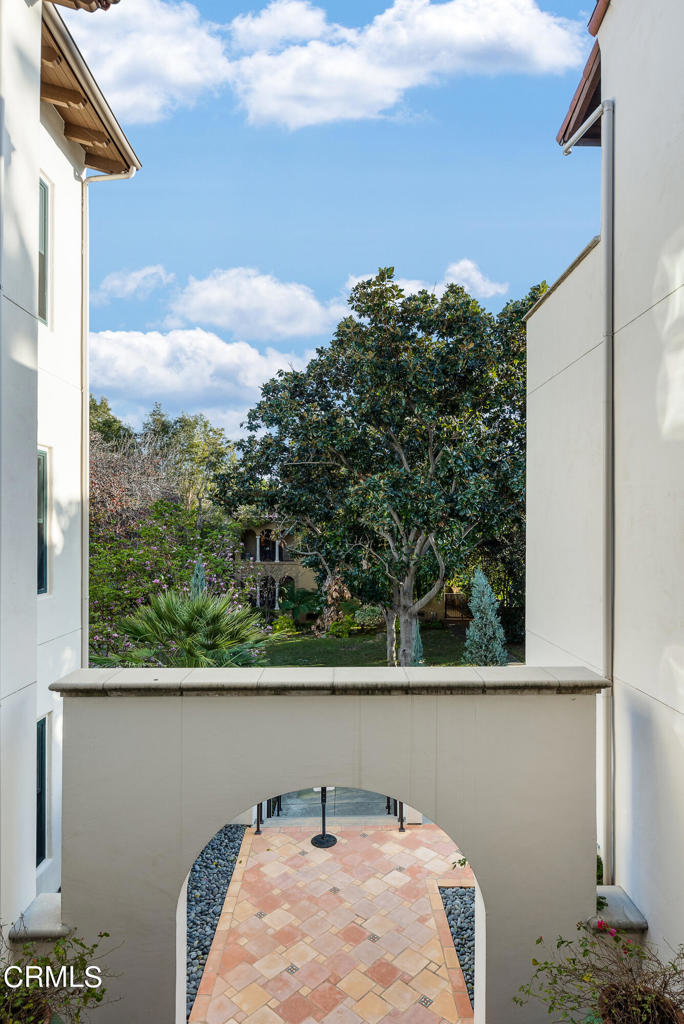 200 S Orange Grove Boulevard 207