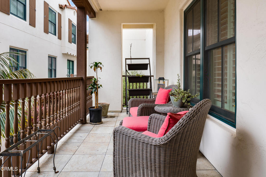 200 S Orange Grove Boulevard 207