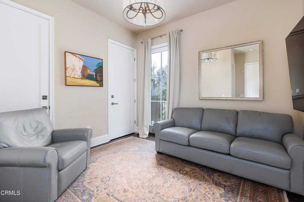 200 S Orange Grove Boulevard 207