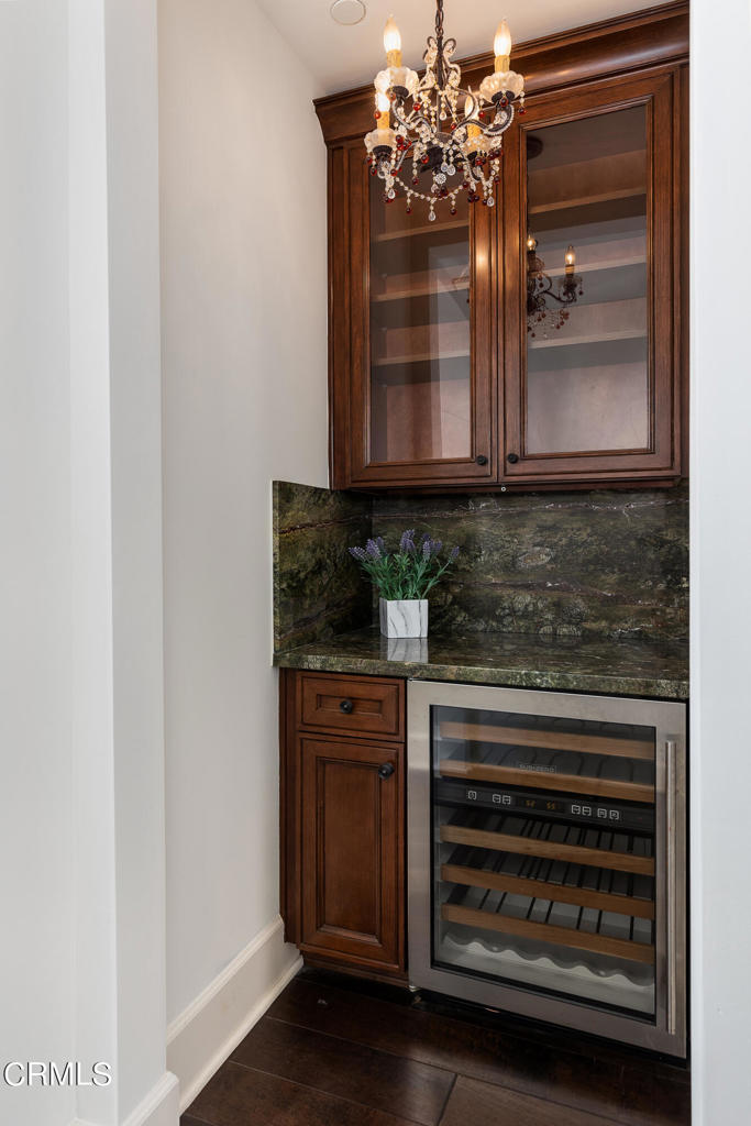 200 S Orange Grove Boulevard 207