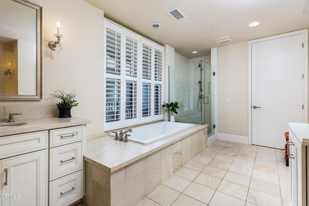 200 S Orange Grove Boulevard 207