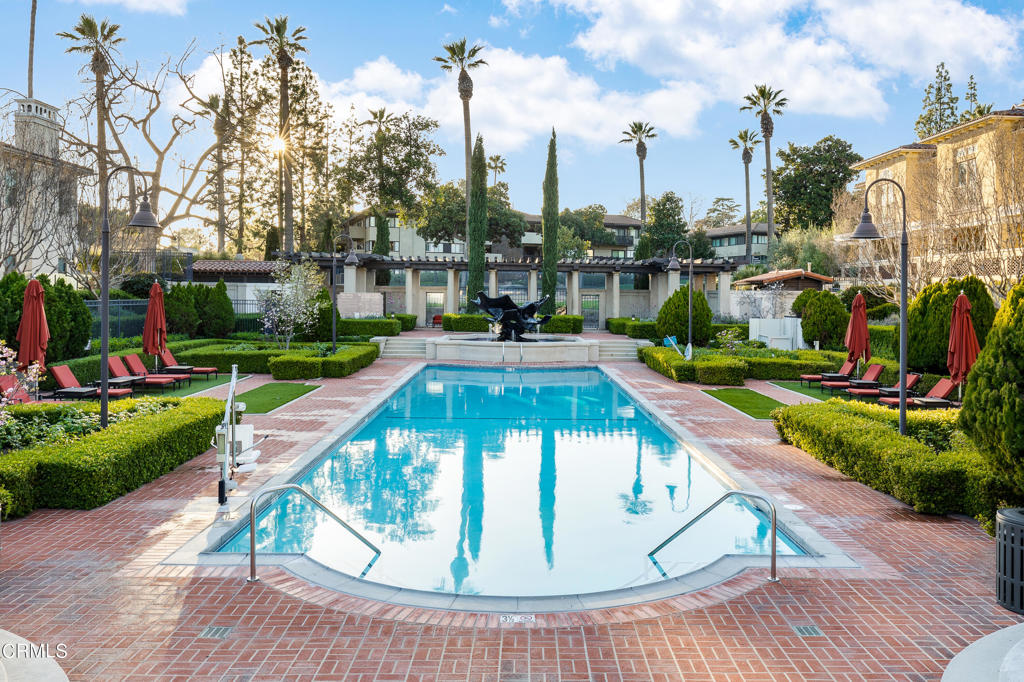 200 S Orange Grove Boulevard 207