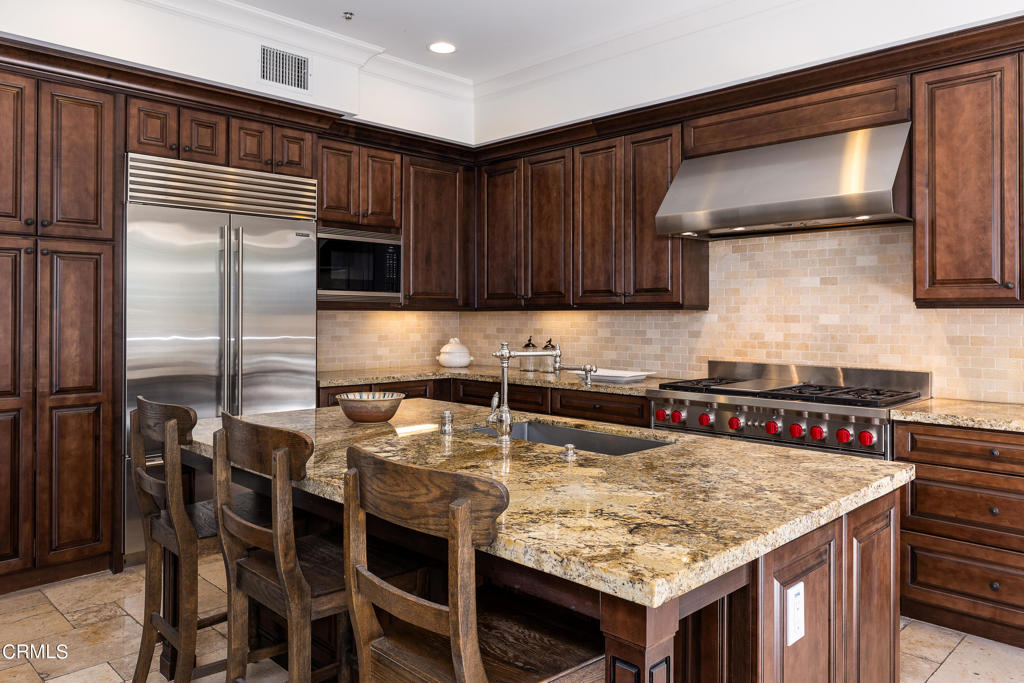 200 S Orange Grove Boulevard 207