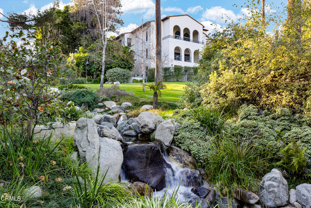 200 S Orange Grove Boulevard 207