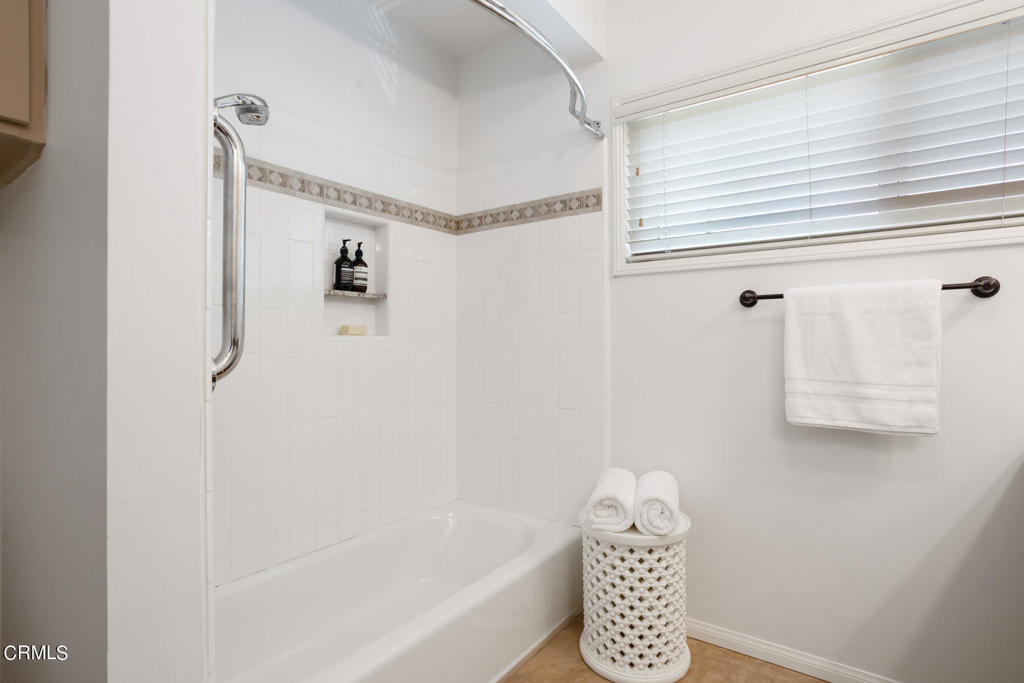 695 Glenmore Boulevard