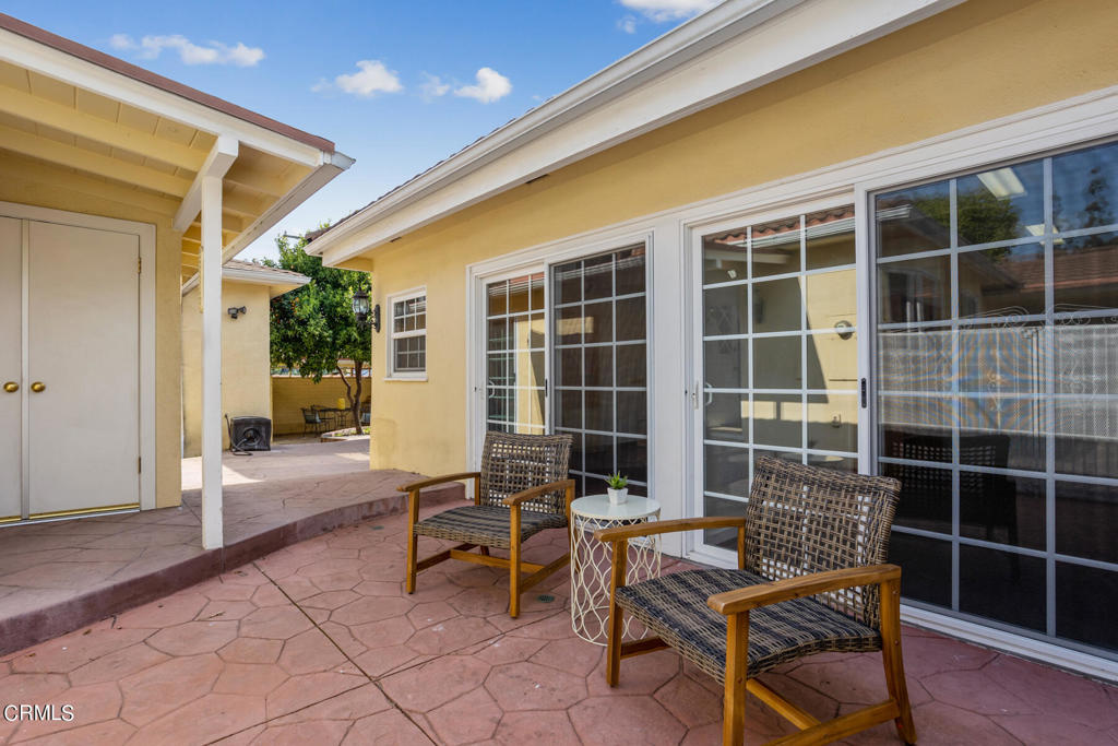 695 Glenmore Boulevard