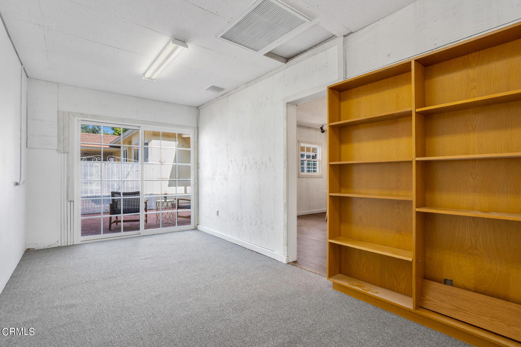 695 Glenmore Boulevard