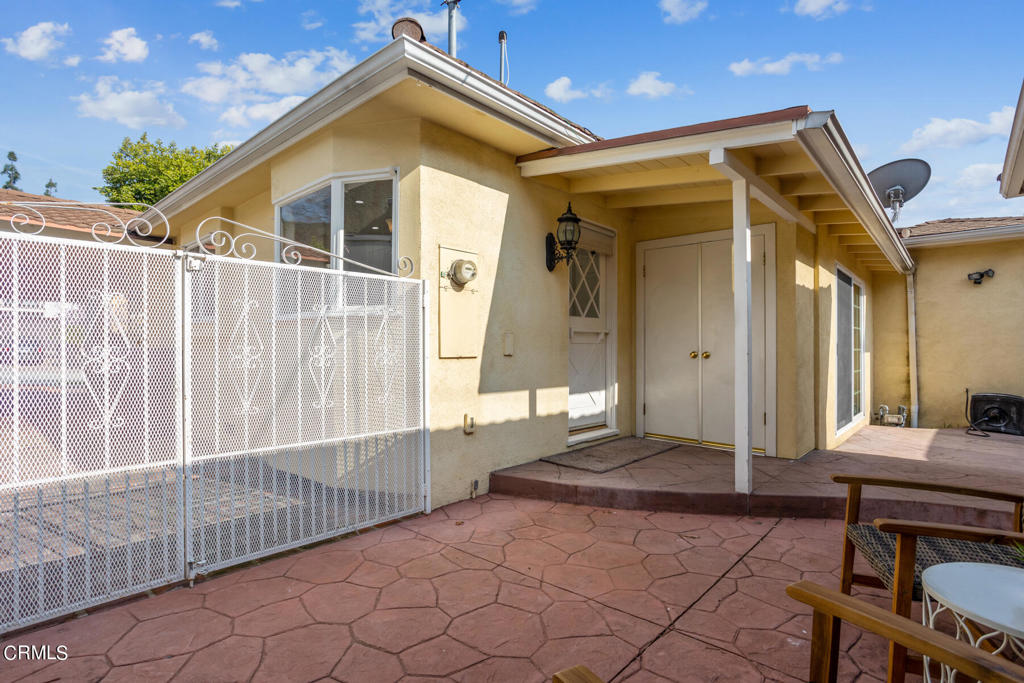 695 Glenmore Boulevard