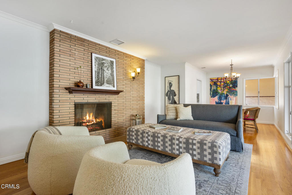 695 Glenmore Boulevard